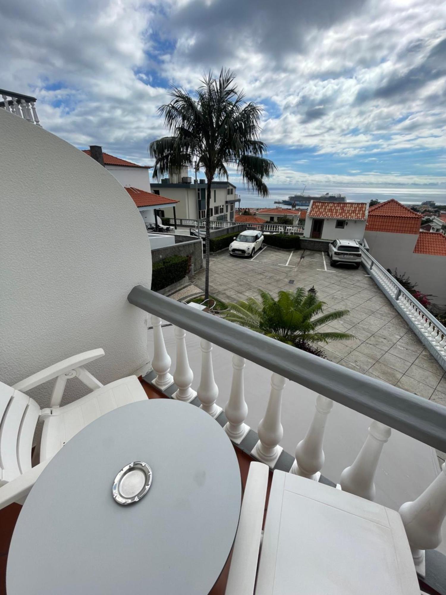 Valhalla Panorama - The Old Residencial Pina Φουνκάλ Δωμάτιο φωτογραφία