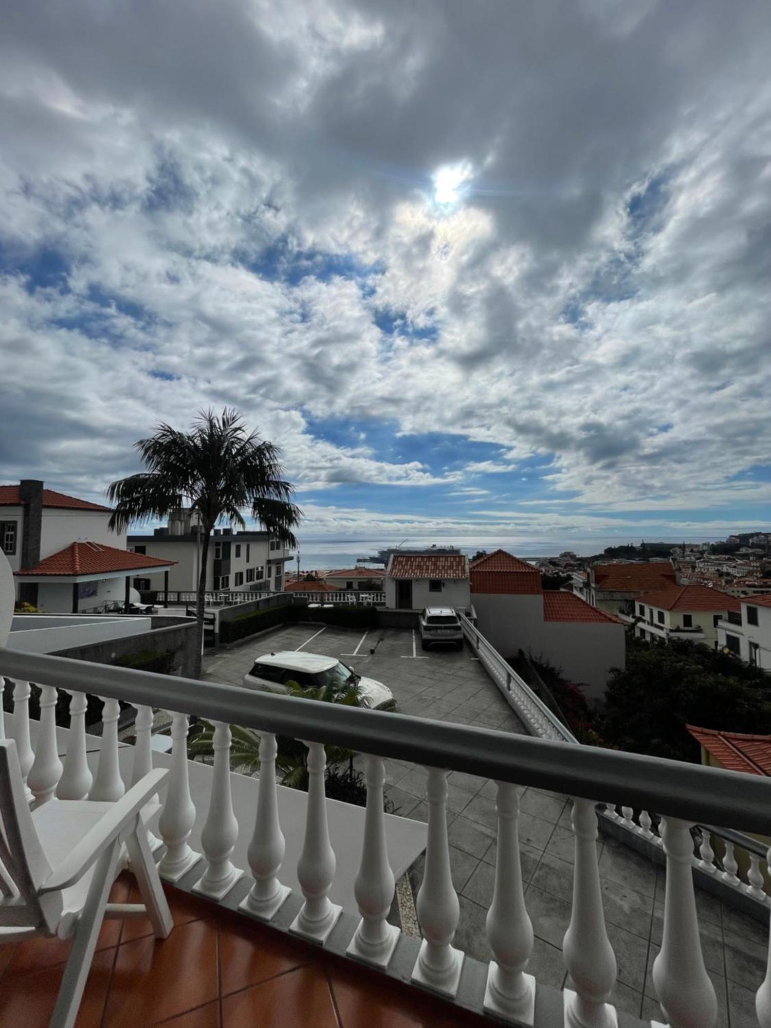 Valhalla Panorama - The Old Residencial Pina Φουνκάλ Δωμάτιο φωτογραφία