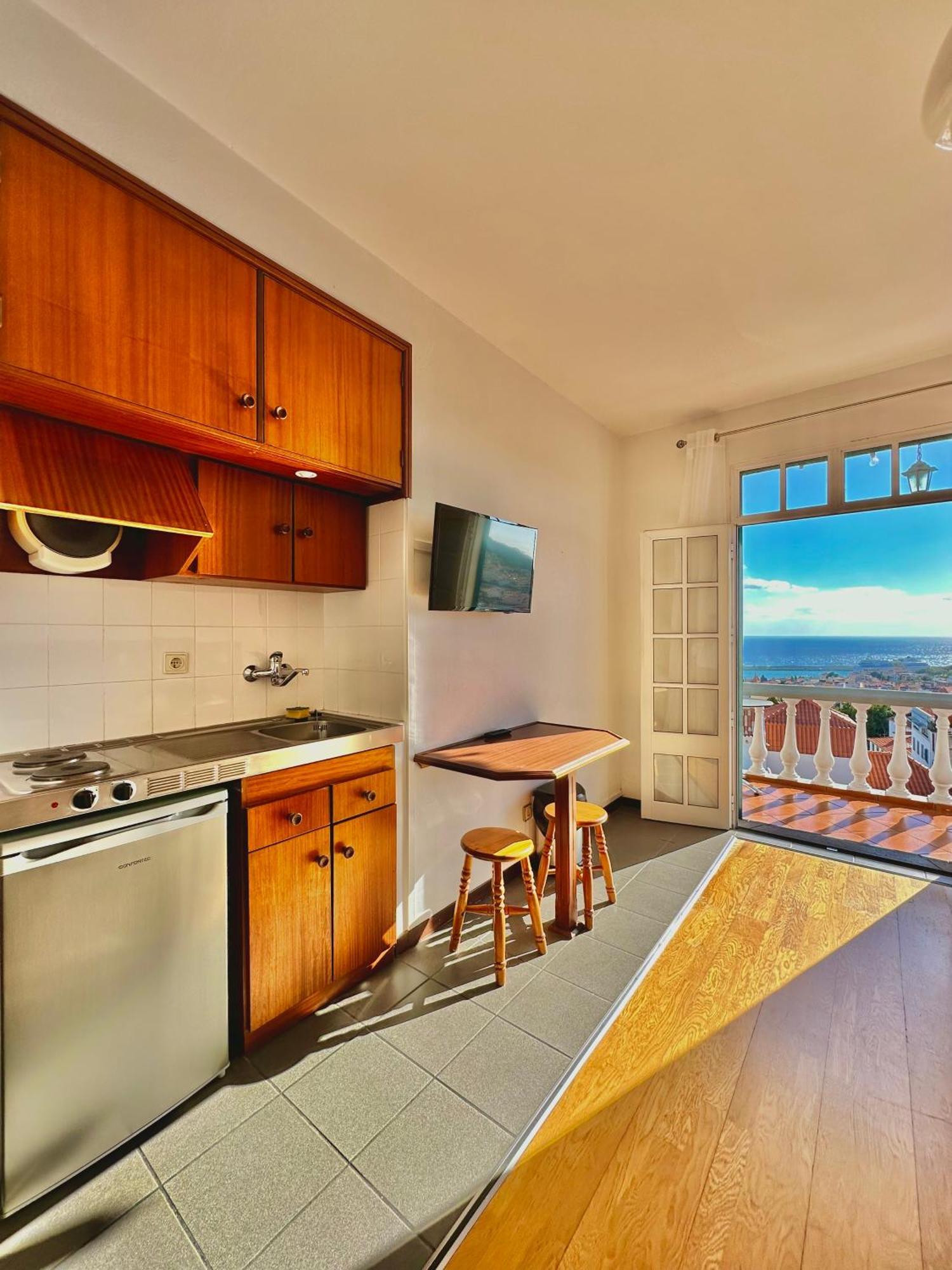 Valhalla Panorama - The Old Residencial Pina Φουνκάλ Δωμάτιο φωτογραφία