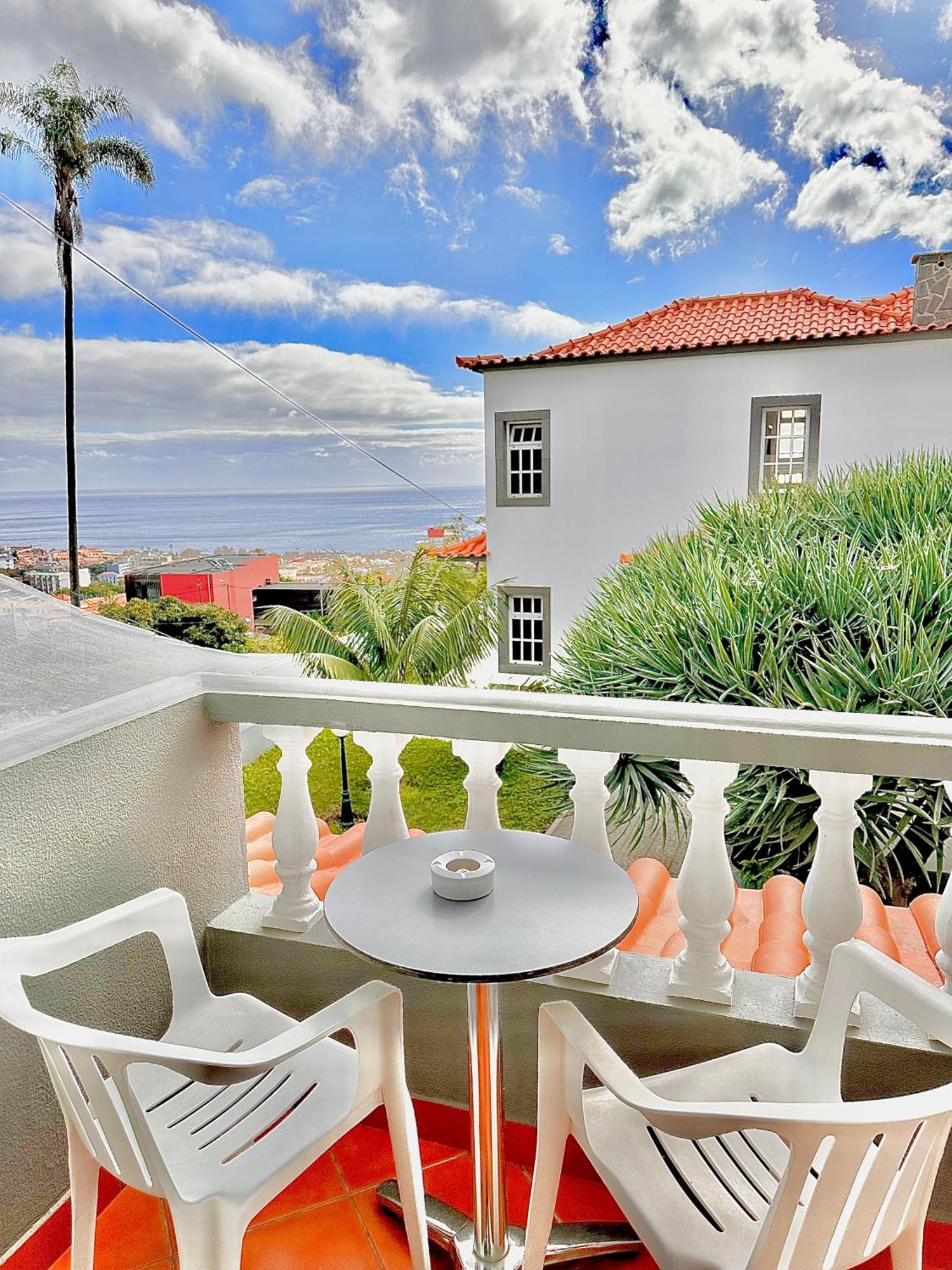 Valhalla Panorama - The Old Residencial Pina Φουνκάλ Δωμάτιο φωτογραφία