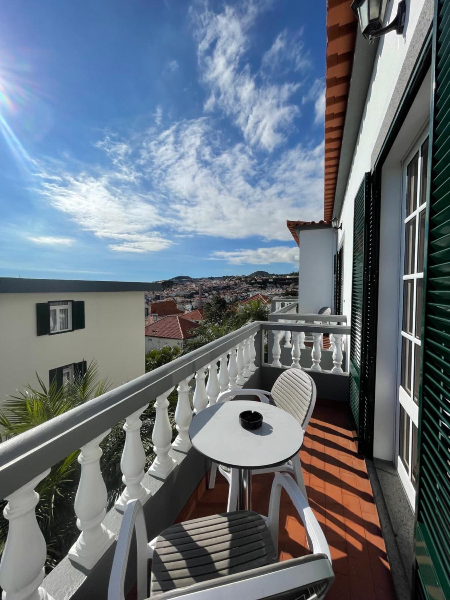 Valhalla Panorama - The Old Residencial Pina Φουνκάλ Δωμάτιο φωτογραφία