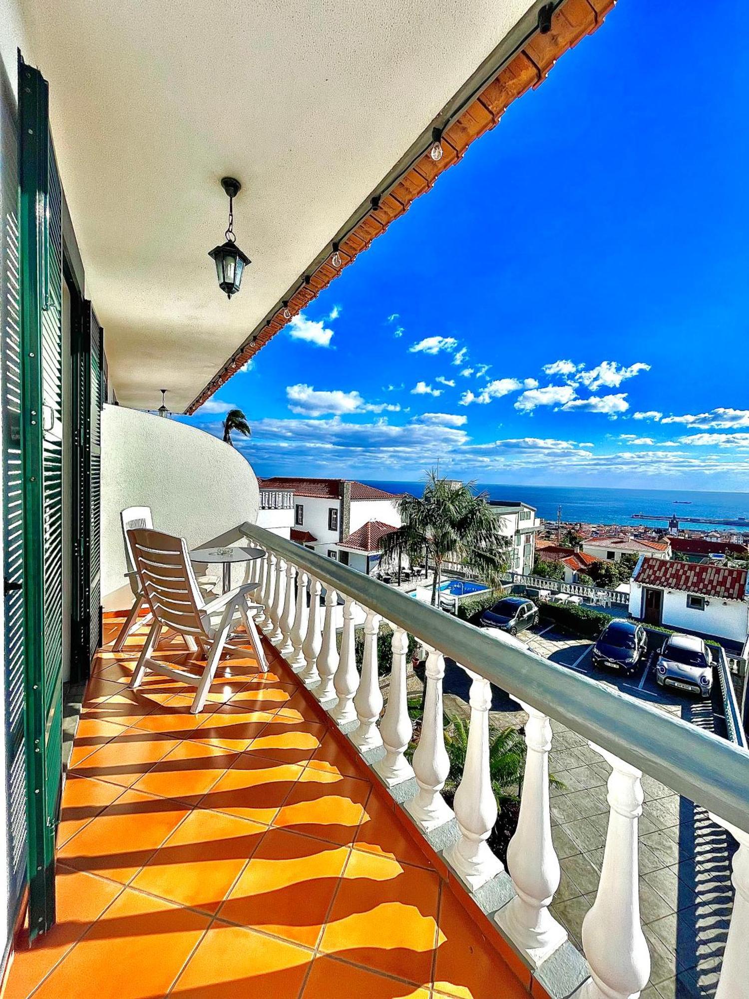 Valhalla Panorama - The Old Residencial Pina Φουνκάλ Δωμάτιο φωτογραφία